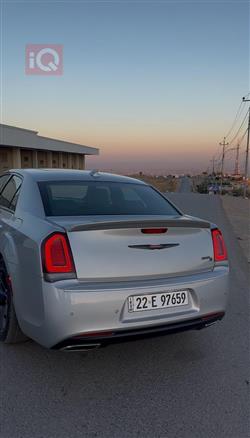 کرایسلەر 300